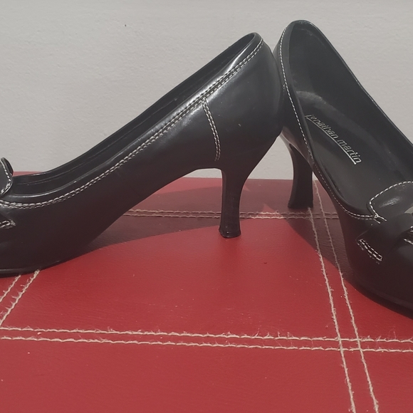 Shoes - Picture 9 of 9